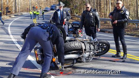 cobb county motorcycle accident today.